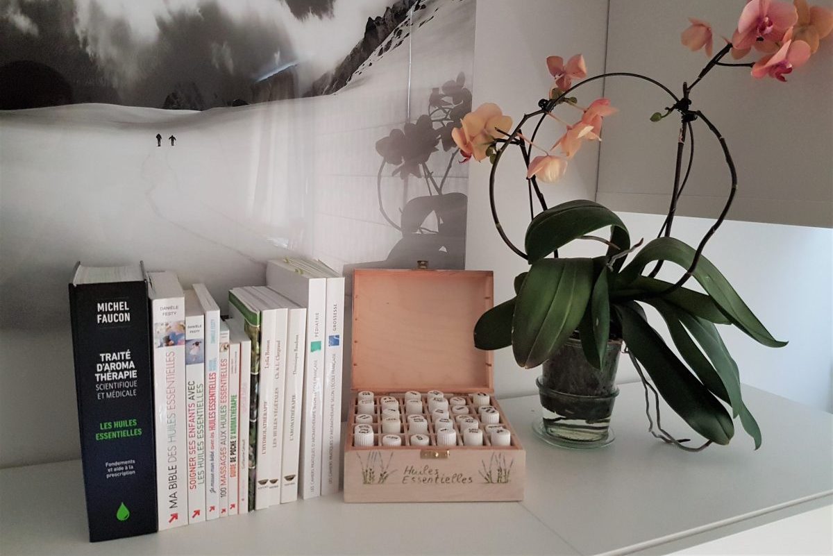 Livres d'aromathérapie et huiles essentielles